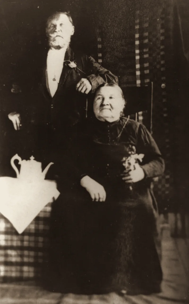 George Kunowski and his wife Minnie on their golden wedding anniversary, Peachester, c. 1900. An archive photograph.